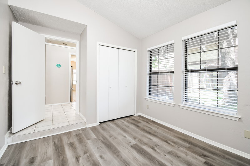 2,215/Mo, 4319 Hemingway Dr Grand Prairie, TX 75052 Bedroom View 2