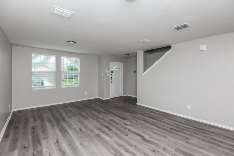 2,640/Mo, 8908 Preakness Cir Fort Worth, TX 76123 Living Room View 2