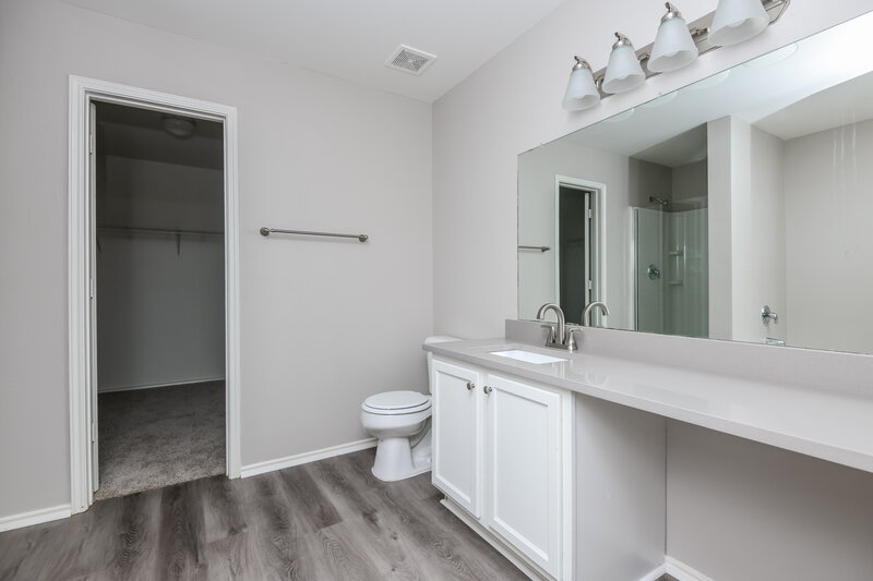 2,640/Mo, 8908 Preakness Cir Fort Worth, TX 76123 Main Bathroom View