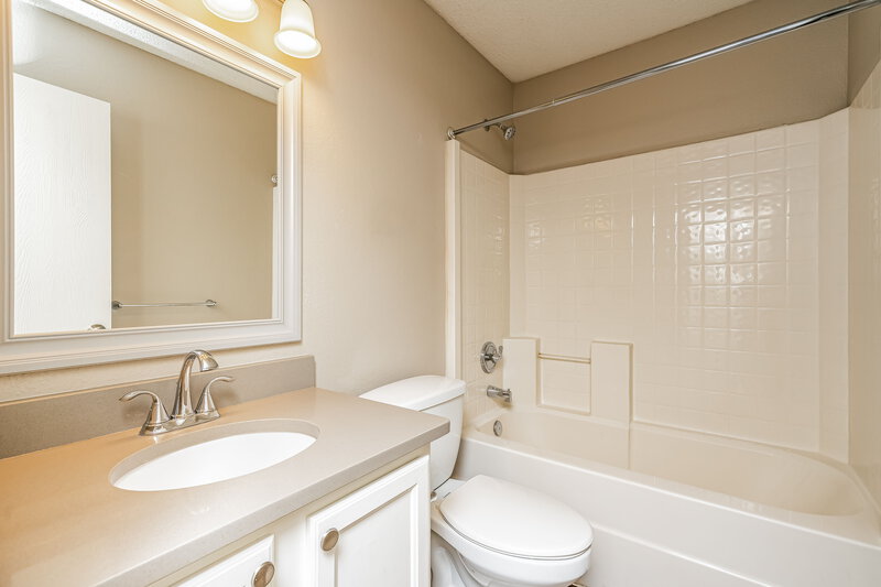 2,035/Mo, 1616 Deerwood Dr Rockwall, TX 75032 Bathroom View