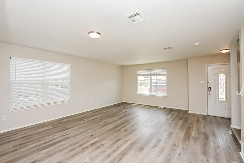 2,180/Mo, 10108 Chapel Oak Trail Fort Worth, TX 76116 Living Room View 2