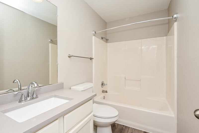 2,180/Mo, 10108 Chapel Oak Trail Fort Worth, TX 76116 Bathroom View