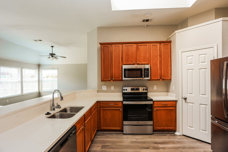 2,245/Mo, 9113 Nightingale Dr Fort Worth, TX 76123 Kitchen View