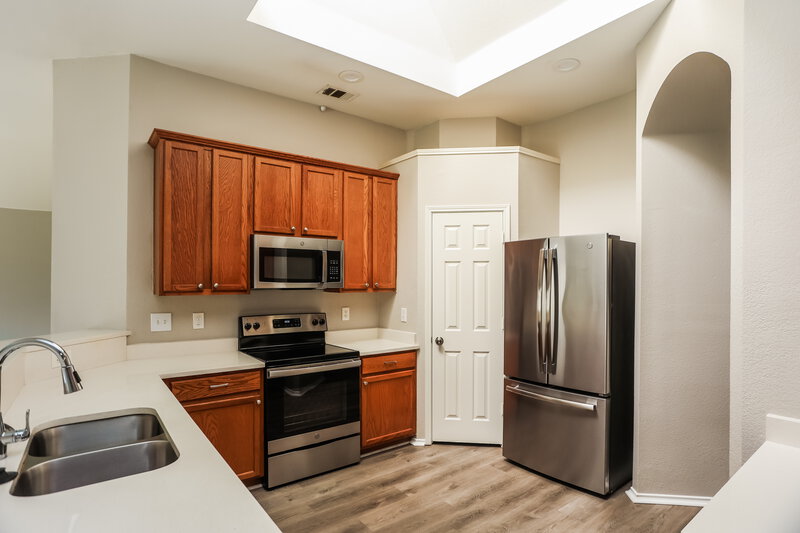 2,245/Mo, 9113 Nightingale Dr Fort Worth, TX 76123 Kitchen View 3