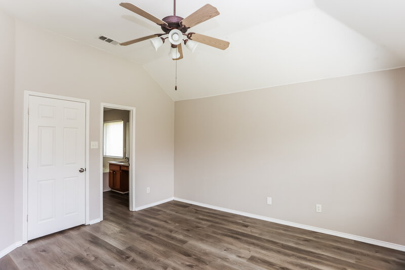 2,245/Mo, 9113 Nightingale Dr Fort Worth, TX 76123 Main Bedroom View 2