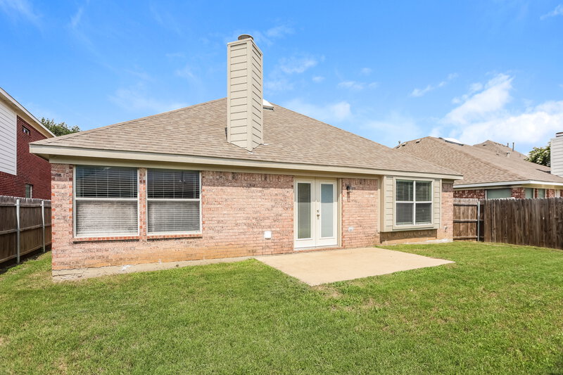 2,245/Mo, 9113 Nightingale Dr Fort Worth, TX 76123 Rear View