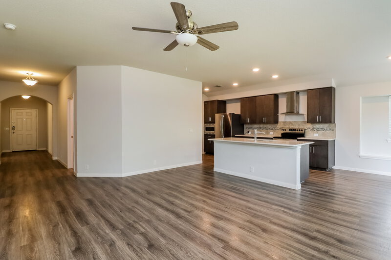 2,540/Mo, 816 Cloverwood Dr Crowley, TX 76036 Living Room View