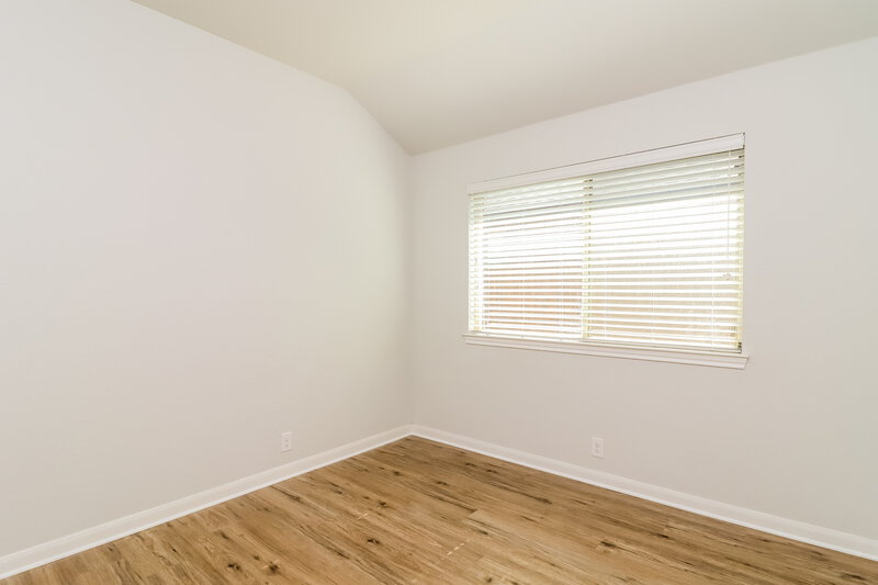 2,540/Mo, 816 Cloverwood Dr Crowley, TX 76036 Bedroom View 2