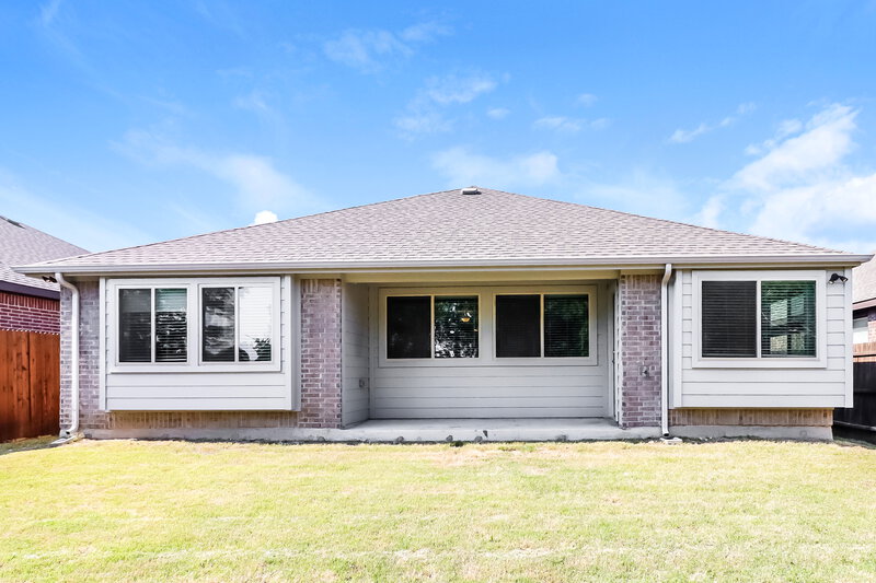 2,540/Mo, 816 Cloverwood Dr Crowley, TX 76036 Rear View