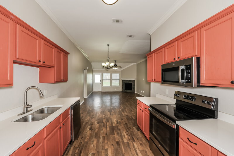 2,110/Mo, 1300 Maple Terrace Dr Mansfield, TX 76063 Kitchen View 3