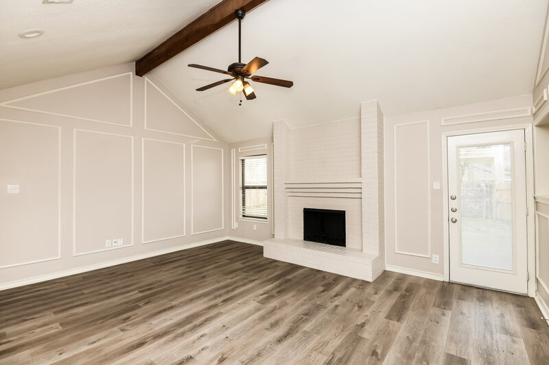 2,400/Mo, 5700 Acapulco Dr North Richland Hills, TX 76180 Living Room View 2