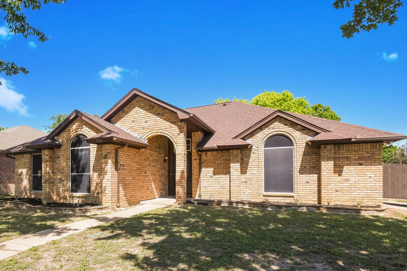 2,210/Mo, 5900 Ravenya St Fort Worth, TX 76179 External View