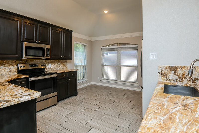 2,210/Mo, 5900 Ravenya St Fort Worth, TX 76179 Kitchen View