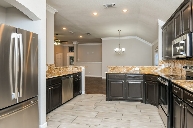 2,210/Mo, 5900 Ravenya St Fort Worth, TX 76179 Kitchen View 2