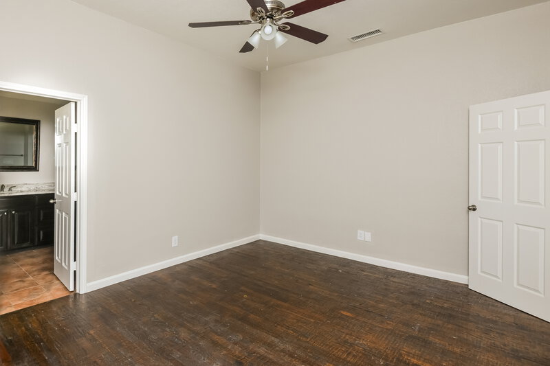 2,210/Mo, 5900 Ravenya St Fort Worth, TX 76179 Main Bedroom View 2