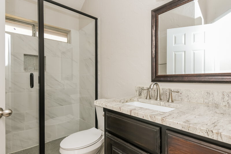 2,210/Mo, 5900 Ravenya St Fort Worth, TX 76179 Bathroom View