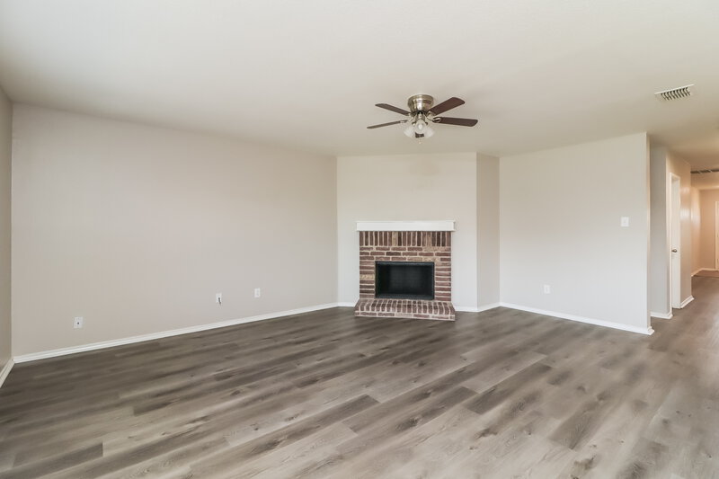2,775/Mo, 4333 Annalea Dr Fort Worth, TX 76123 Living Room View 2