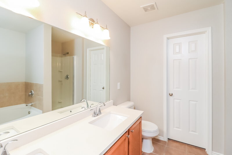 2,775/Mo, 4333 Annalea Dr Fort Worth, TX 76123 Main Bathroom View