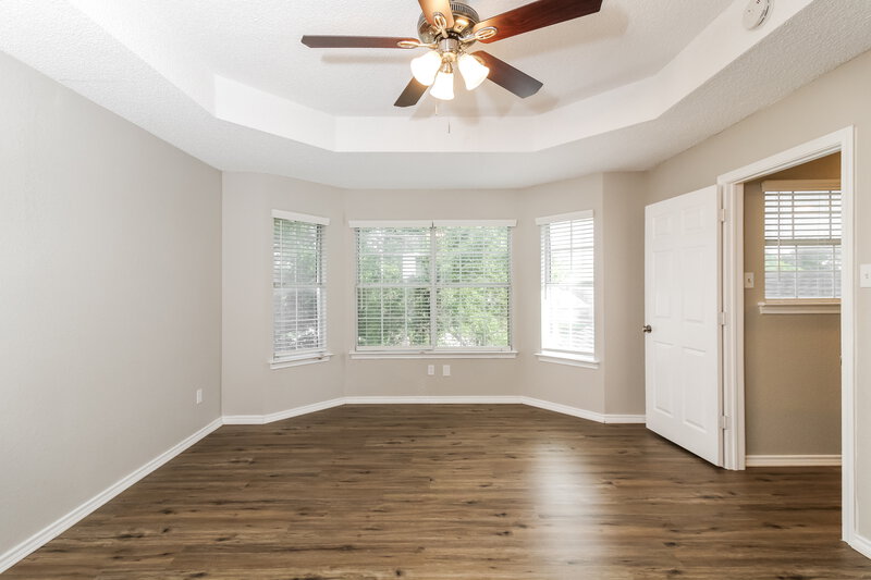 2,460/Mo, 6737 Moss Ln North Richland Hills, TX 76182 Main Bedroom View