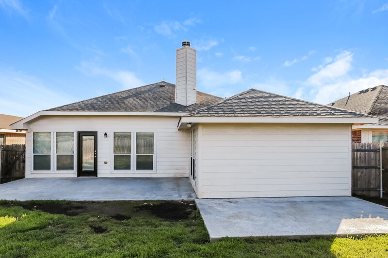 2,015/Mo, 1225 Camden Yard Dr Burleson, TX 76028 Rear View 2