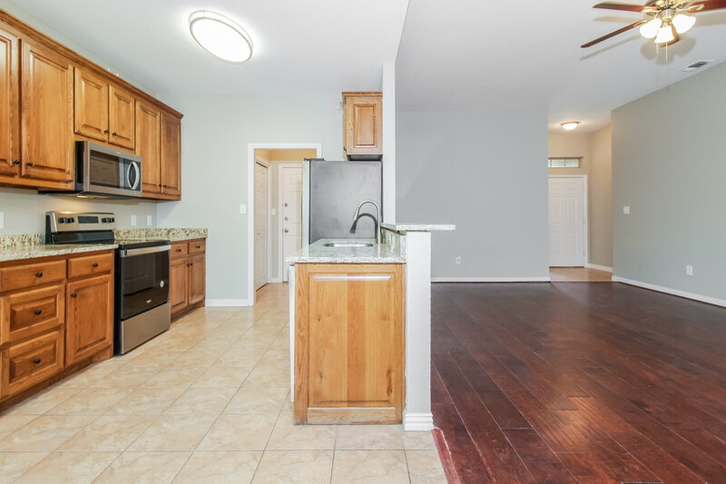 1,895/Mo, 3228 Vine St Euless, TX 76040 Kitchen View