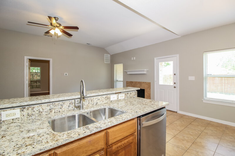 1,895/Mo, 3228 Vine St Euless, TX 76040 Kitchen View 3