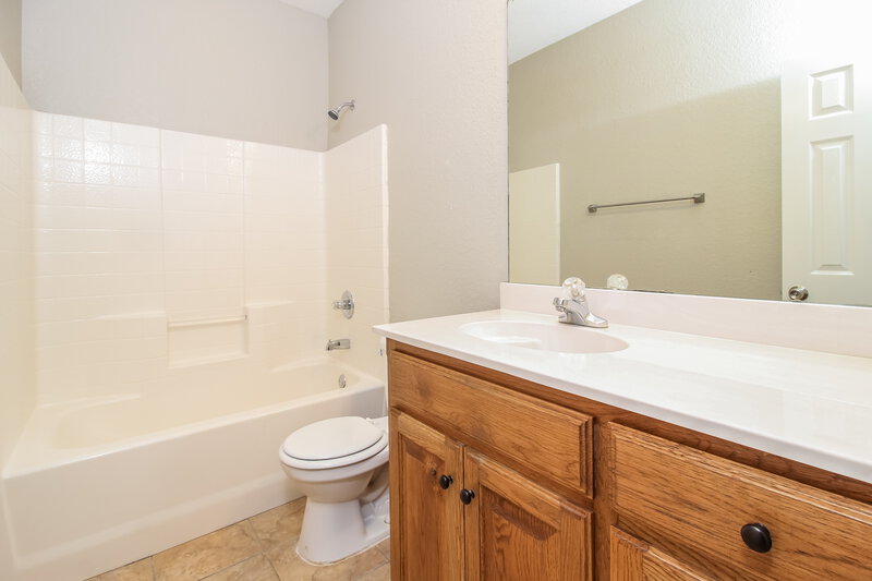 1,895/Mo, 3228 Vine St Euless, TX 76040 Bathroom View