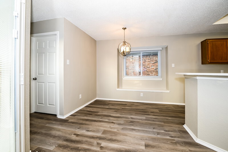 2,375/Mo, 2508 Widgeon Way Mesquite, TX 75181 Breakfast Nook View