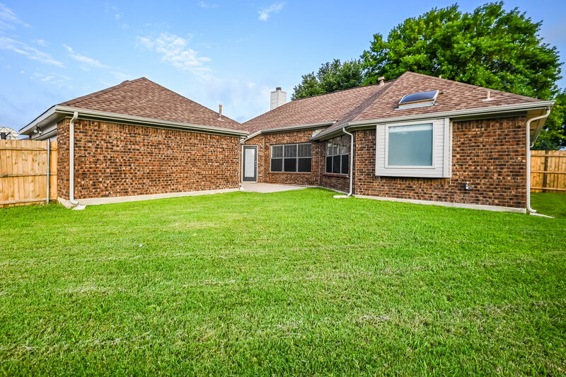 2,375/Mo, 2508 Widgeon Way Mesquite, TX 75181 Rear View