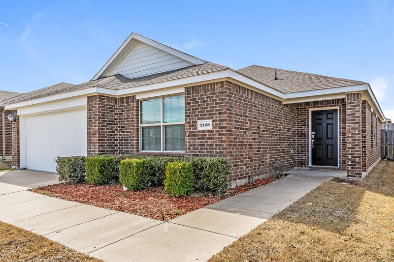 2,400/Mo, 2128 Forest Meadow Dr Princeton, TX 75407 External View
