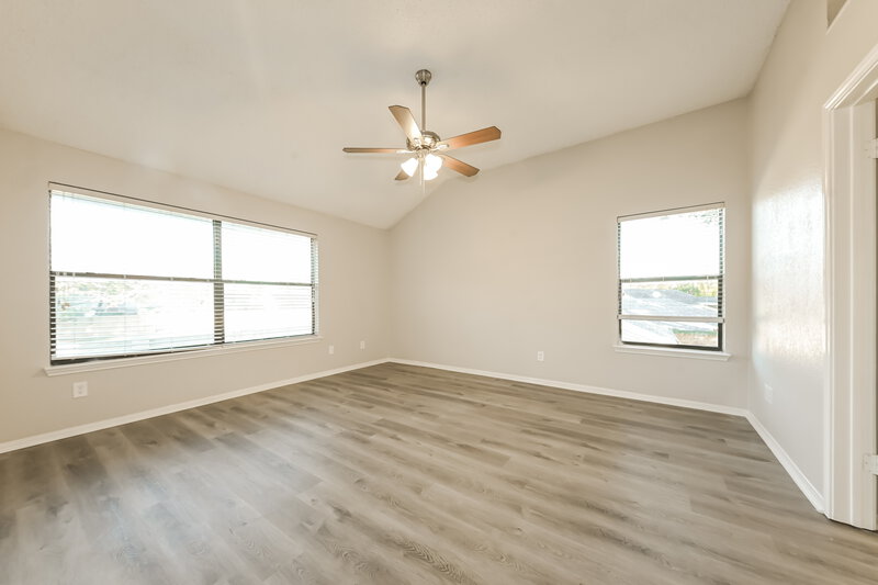 2,500/Mo, 4110 Briton Ct Grand Prairie, TX 75052 Main Bedroom View