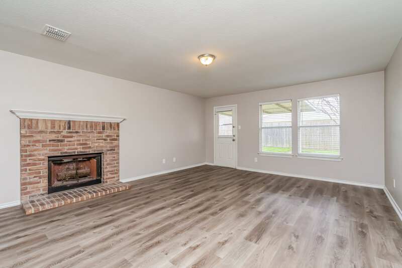 2,495/Mo, 2728 Prairie Creek Dr McKinney, TX 75071 Living Room View