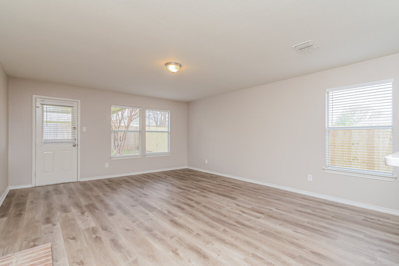 2,495/Mo, 2728 Prairie Creek Dr McKinney, TX 75071 Living Room View 3