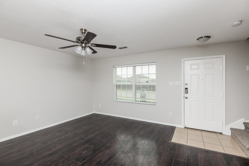 2,075/Mo, 3140 Middleview Rd Fort Worth, TX 76108 Living Room View 3
