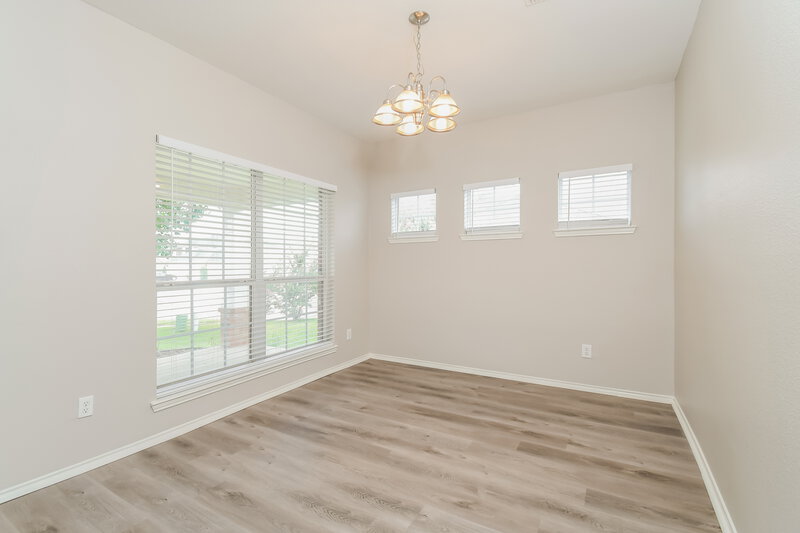 3,035/Mo, 8103 Guadalupe Rd Arlington, TX 76002 Dining Room View 2