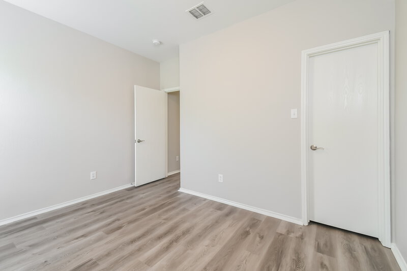 3,035/Mo, 8103 Guadalupe Rd Arlington, TX 76002 Bedroom View 2