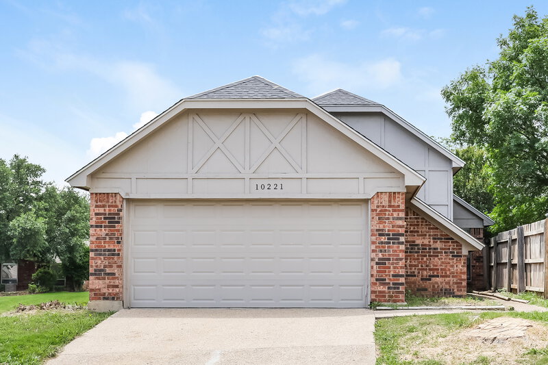 2,030/Mo, 10221 Holly Grove Dr Fort Worth, TX 76108 External View