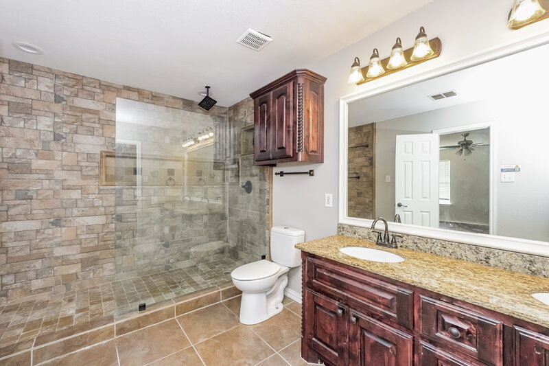 2,695/Mo, 4164 Jenny Lake Trail Fort Worth, TX 76244 Main Bathroom View