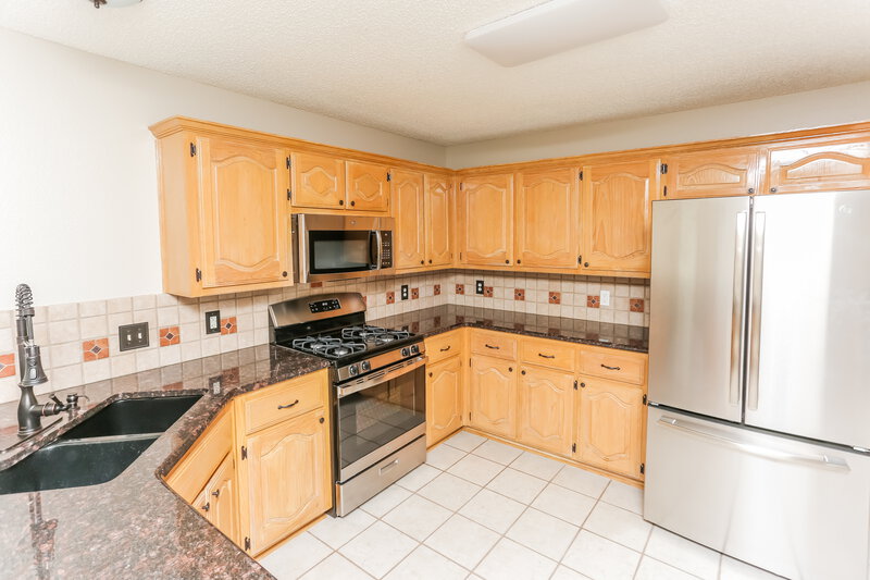 2,305/Mo, 307 Southlake Dr Forney, TX 75126 Kitchen View
