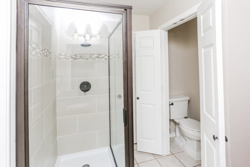 2,305/Mo, 307 Southlake Dr Forney, TX 75126 Main Bathroom View 2