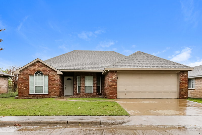 2,205/Mo, 417 Mara Ln Red Oak, TX 75154 External View