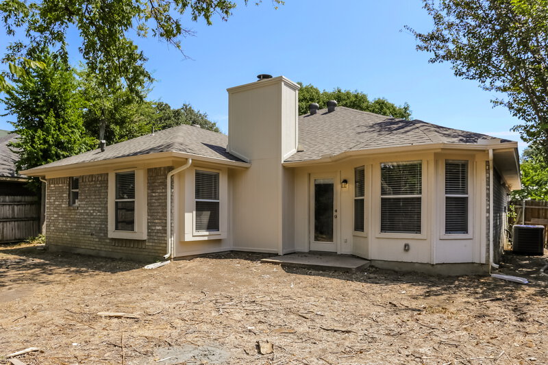 2,095/Mo, 6841 Black Wing Dr Fort Worth, TX 76137 Rear View