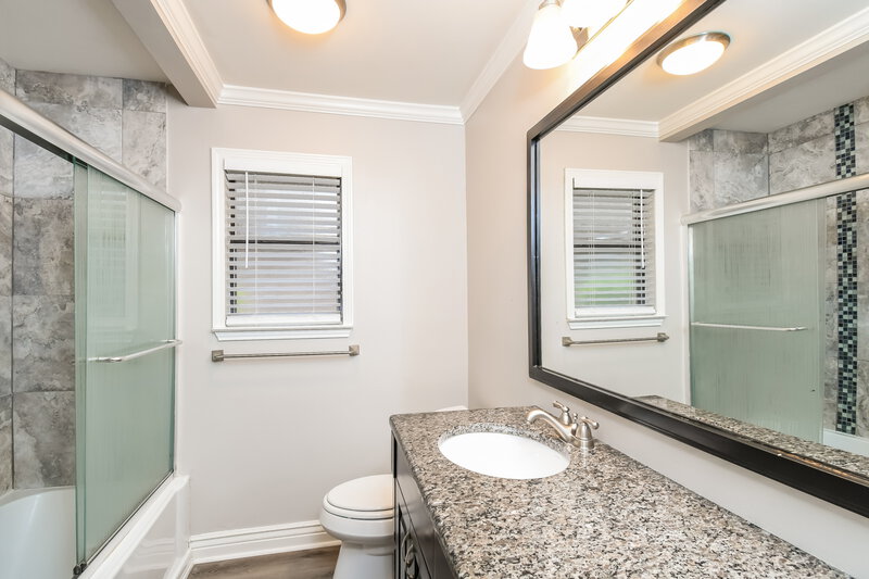 2,300/Mo, 4204 Rye Glen Dr Arlington, TX 76017 Bathroom View