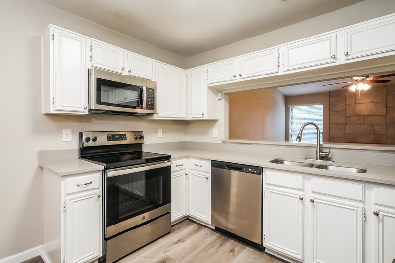 2,080/Mo, 4210 Glen Hollow Cir Arlington, TX 76016 Misc View 5