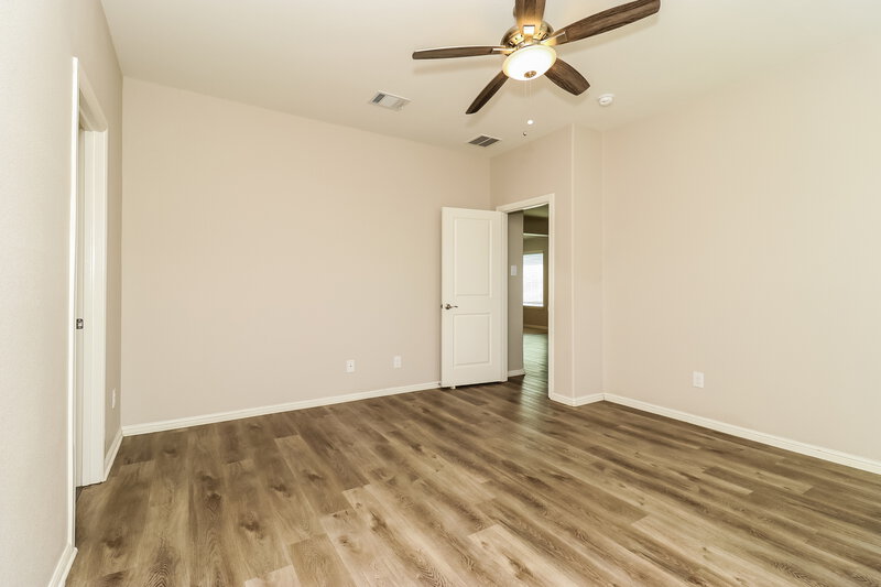 2,170/Mo, 9341 Herringbone Dr Fort Worth, TX 76131 Main Bedroom View 2