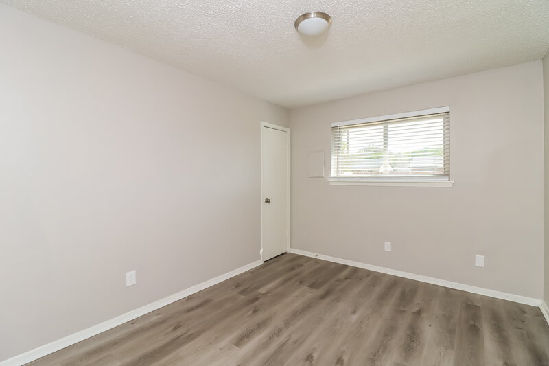 1,915/Mo, 508 Berkshire Ct Burleson, TX 76028 Bedroom View