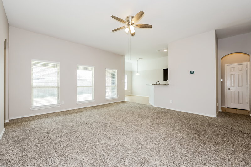 2,445/Mo, 106 Richard Ln Red Oak, TX 75154 Living Room View