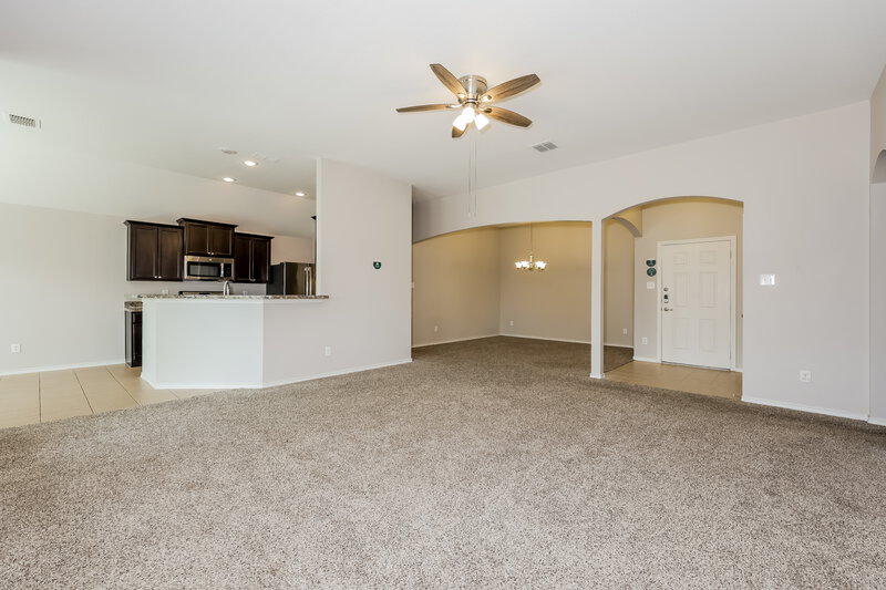 2,445/Mo, 106 Richard Ln Red Oak, TX 75154 Living Room View 2