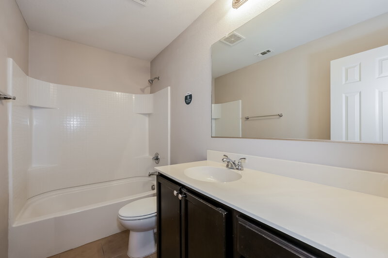 2,445/Mo, 106 Richard Ln Red Oak, TX 75154 Bathroom View