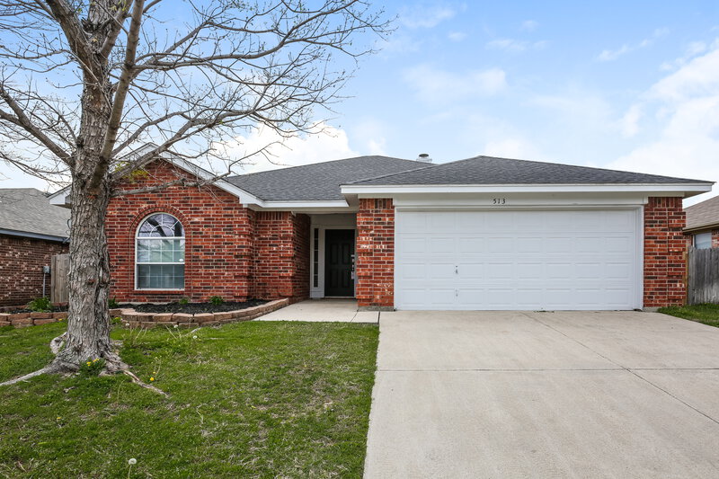 2,085/Mo, 513 Nathan St Saginaw, TX 76179 External View